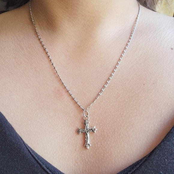 New Classic Cross Vine Leaf Dangle Drop Necklace - Picture 4 of 7